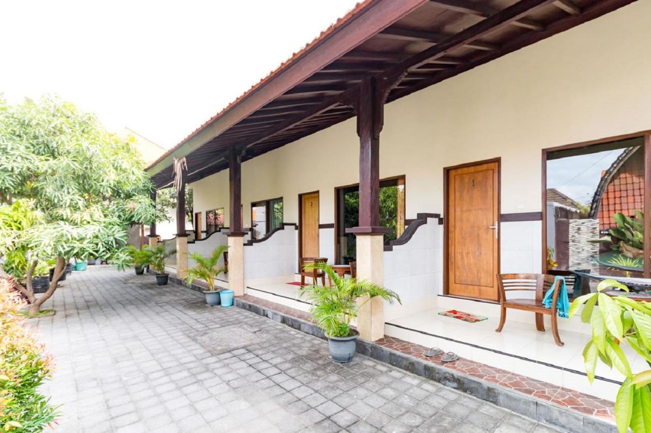 Arik Homestay Canggu Exteriör bild