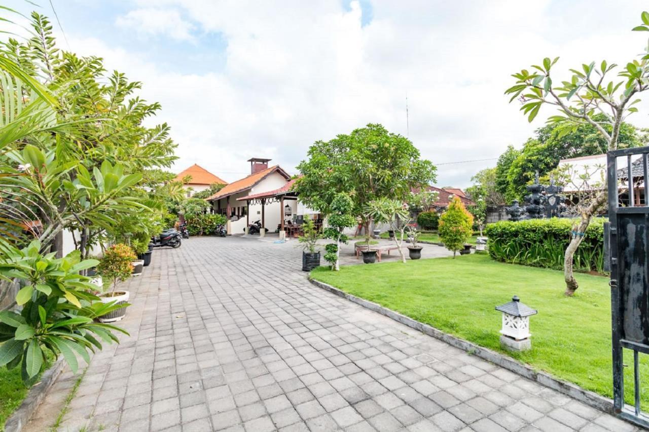 Arik Homestay Canggu Exteriör bild